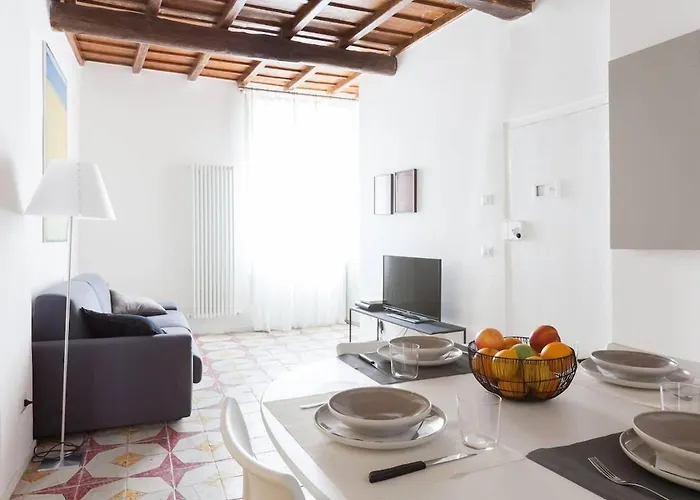 In Trastevere Alchimia Suite Vacation Home