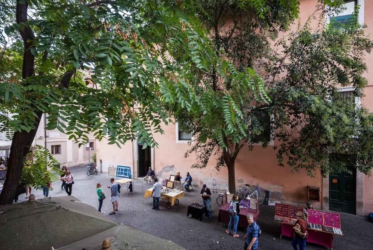 Apartment In Trastevere Alchimia Vacation